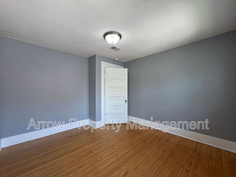 2125 South St #2 - Photo 7 of 11