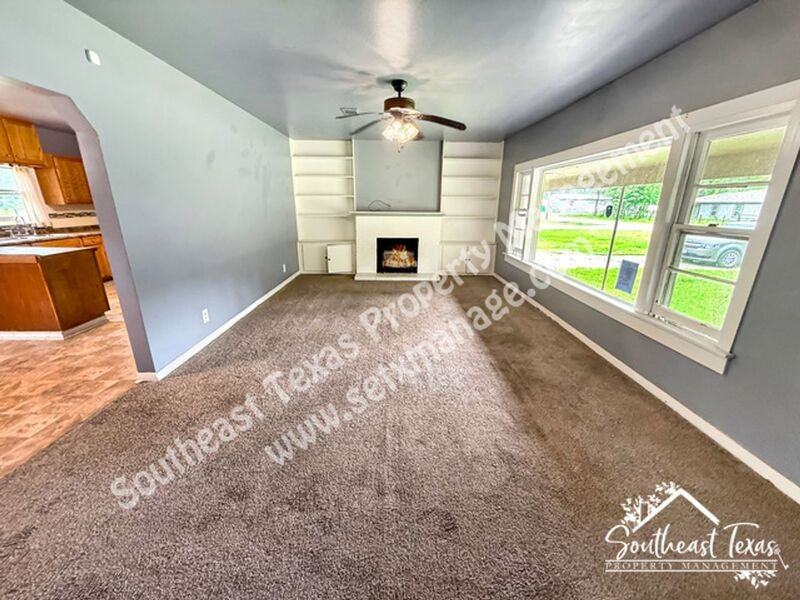 3255 Charles St - Photo 3 of 14