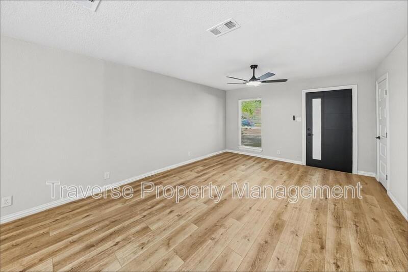 3716 Clotell Dr - Photo 3 of 23