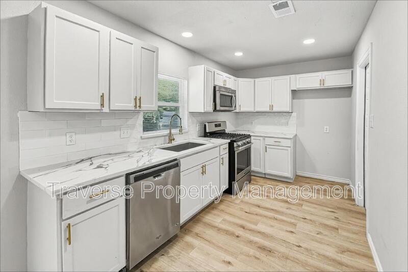 3716 Clotell Dr - Photo 7 of 23