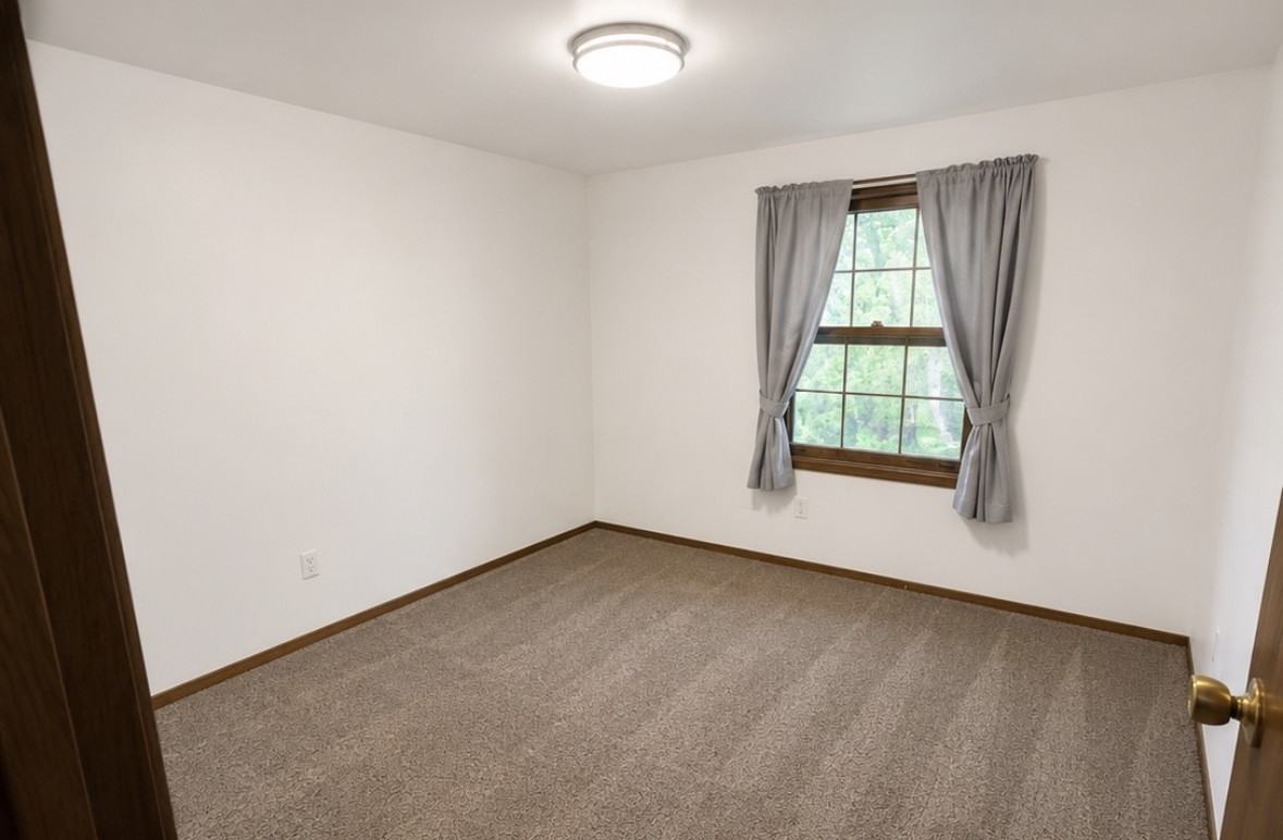 1187 South Waukechon Street - Photo 3 of 6