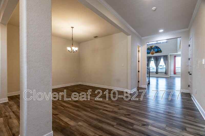 908 Sussex Cv - Photo 7 of 47