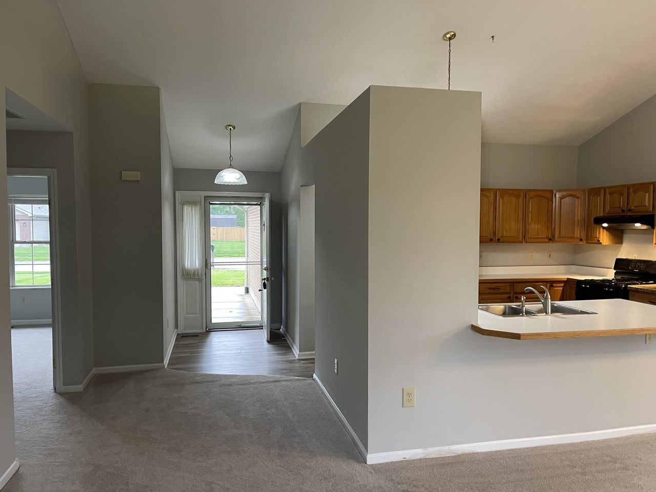 128 Heckman Drive - Photo 2 of 17