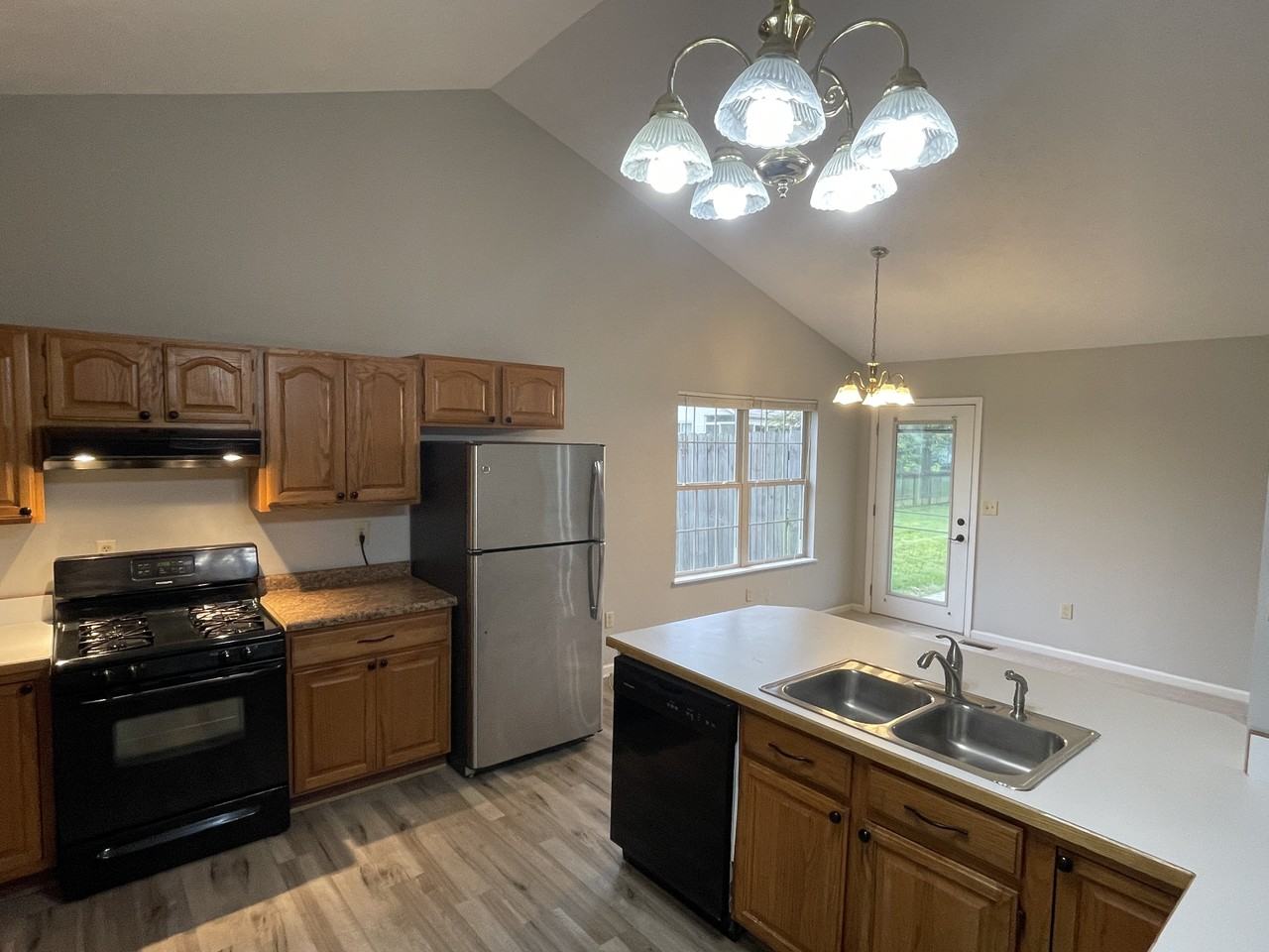 128 Heckman Drive - Photo 6 of 17