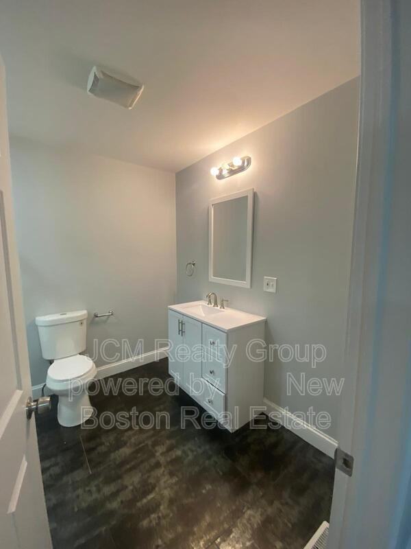 19 Park St #U1 - Photo 4 of 11