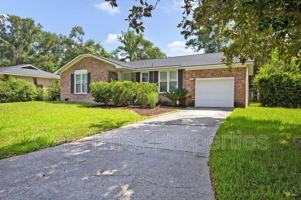 featured image of 220 Cornell Dr