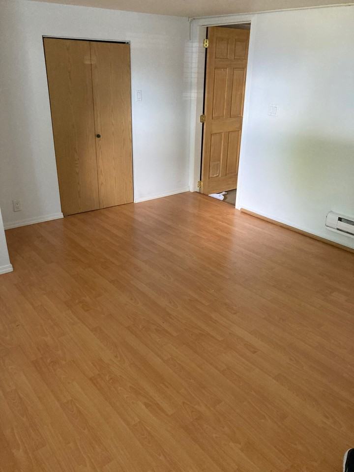 1448 East 37th Avenue - Photo 5 of 9