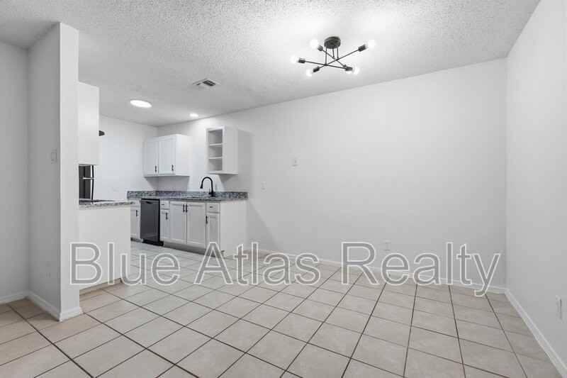 6340 Mark Ct - Photo 4 of 16