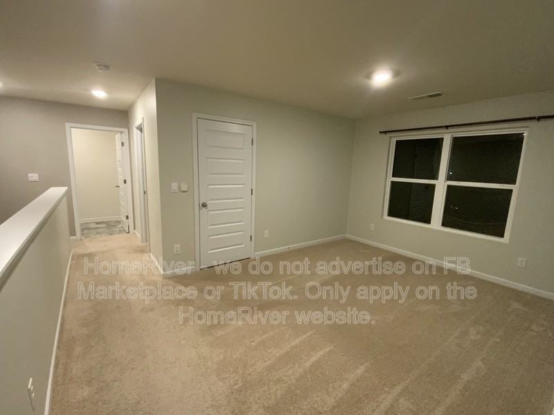 2215 Waycross Ln - Photo 5 of 31