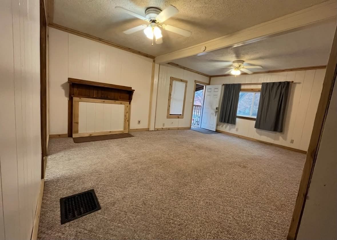 1209 N 11th St #1209A - Photo 4 of 6