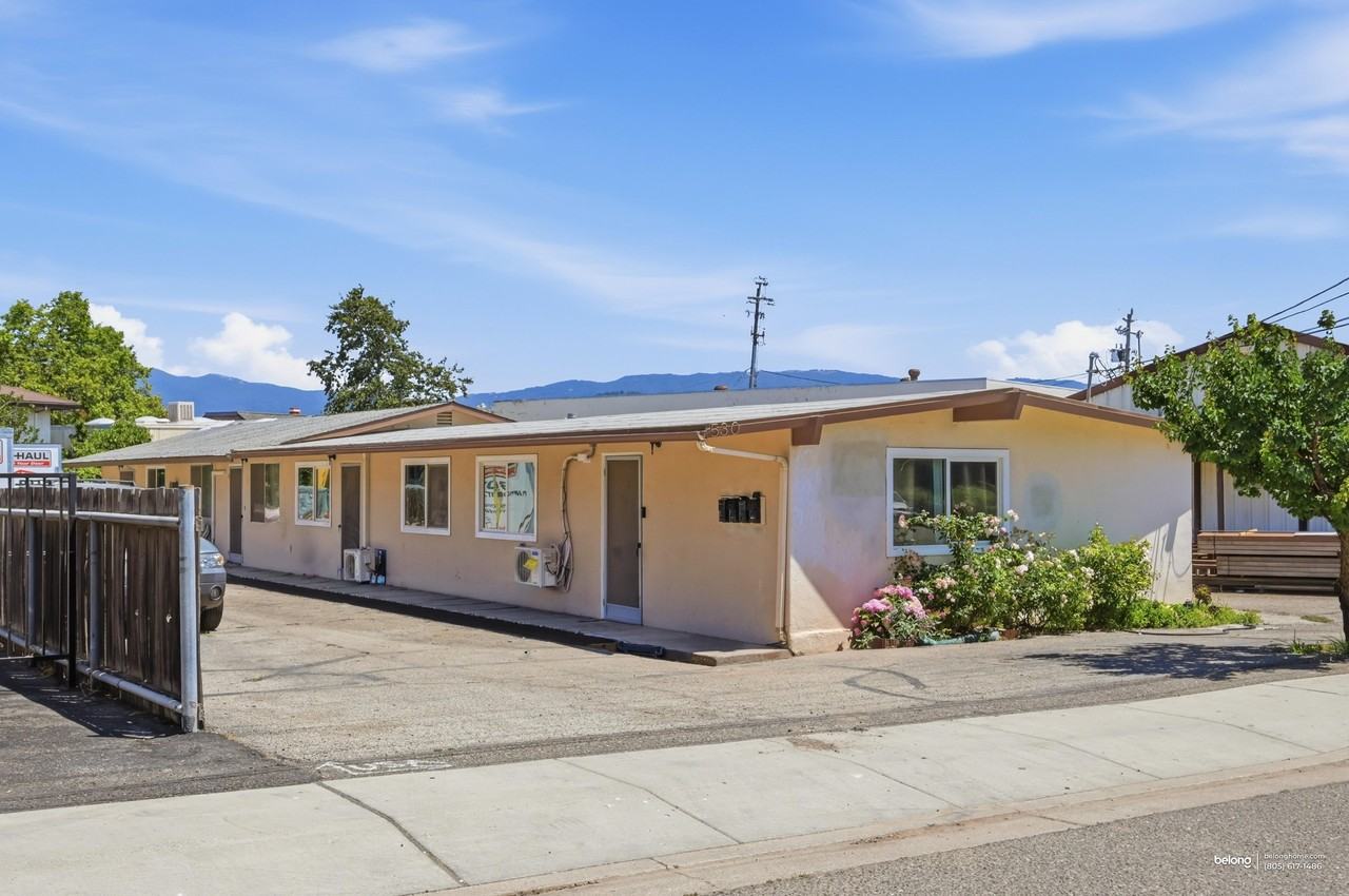 530 2nd Pl #B - Photo 2 of 15