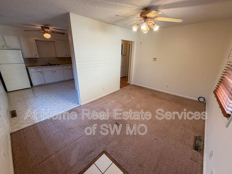 606 W Montclair St - Photo 3 of 7