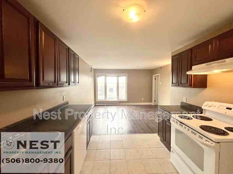 227 West Lane - Photo 3 of 34