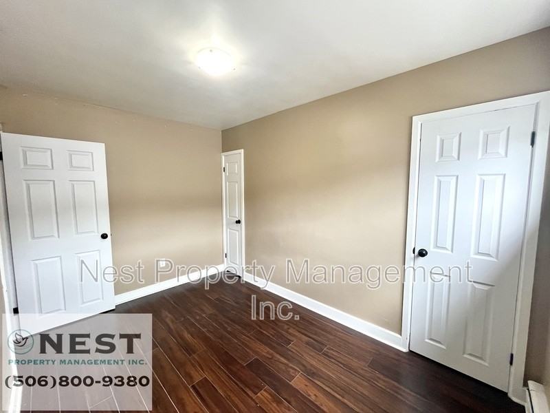 227 West Lane - Photo 7 of 34