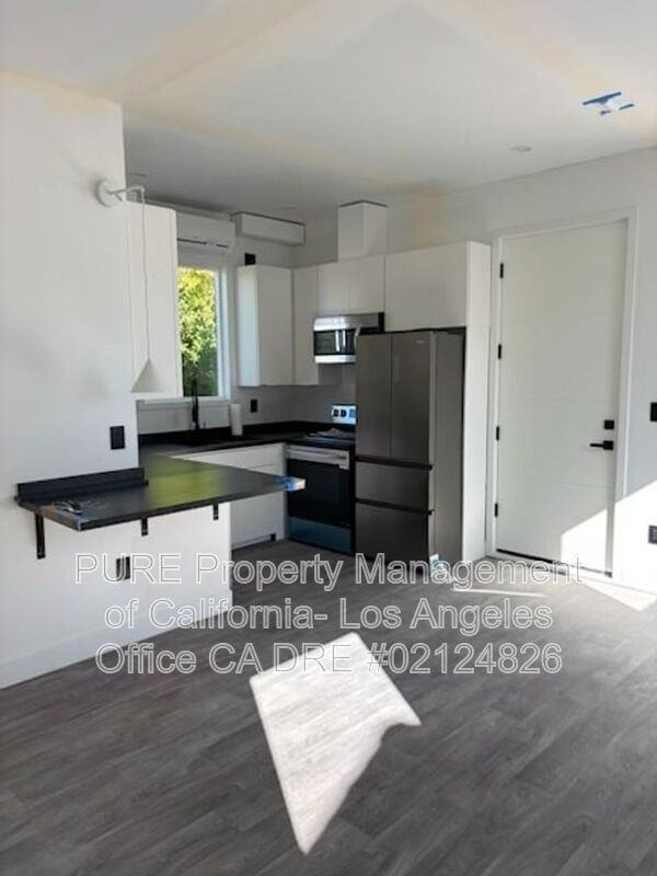 1135 E 67th St - Photo 2 of 6