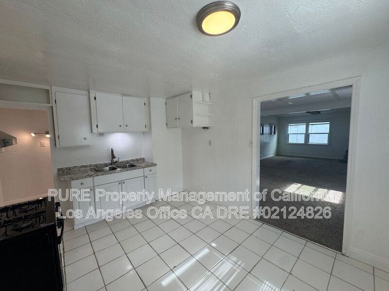 4157 1/2 W 162nd St - Photo 5 of 16