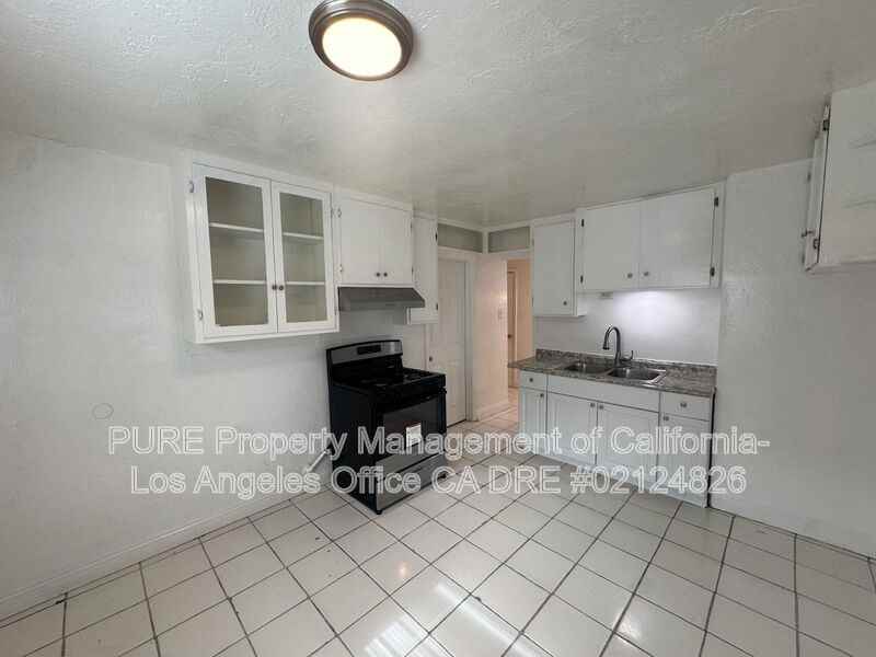 4157 1/2 W 162nd St - Photo 6 of 16