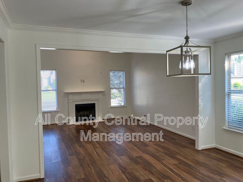 1001 Aronimink Dr - Photo 5 of 15