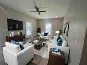 608 S Yadkin Ave - Photo 1 of 1