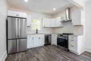 1003 28th Pl S #B - Photo 1 of 1