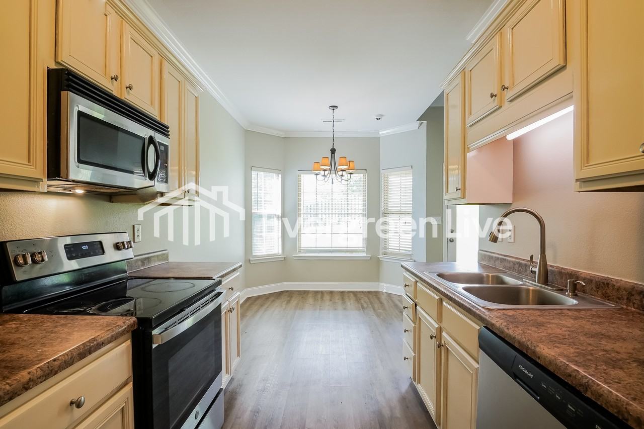 2018 Hidden Forest Ln - Photo 4 of 15