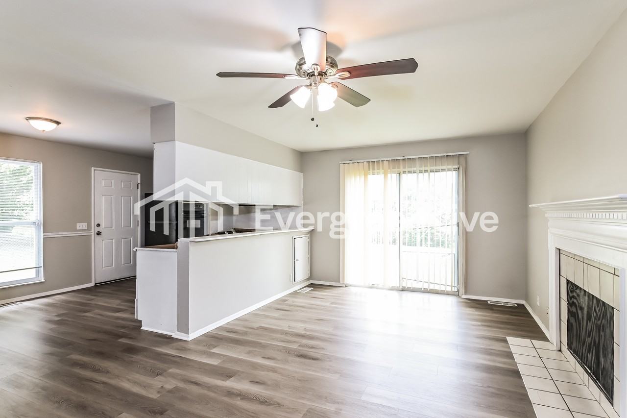 2550 Grants Pkwy - Photo 5 of 15