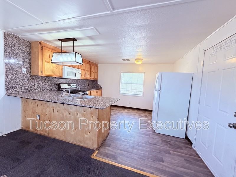 4580 E Rex St - Photo 2 of 24