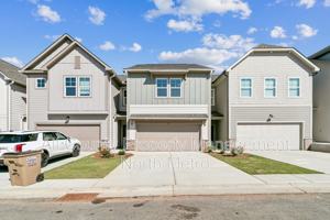 featured image of 328 Mountain Blvd S #T4