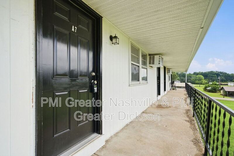542 Ashe Ave #5 - Photo 5 of 25