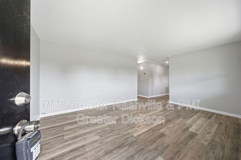 542 Ashe Ave #5 - Photo 6 of 25