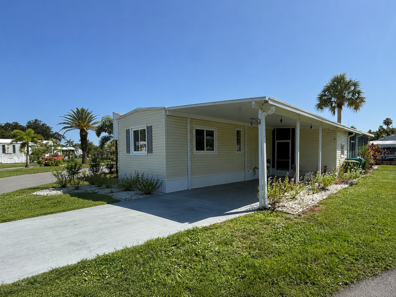 2906 Coquina Esplanade - Photo 2 of 14