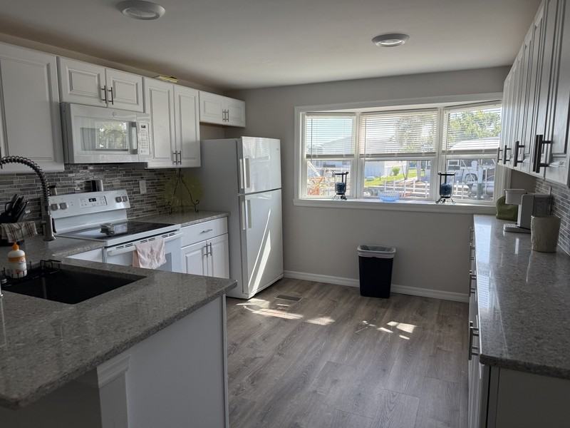 2906 Coquina Esplanade - Photo 5 of 14