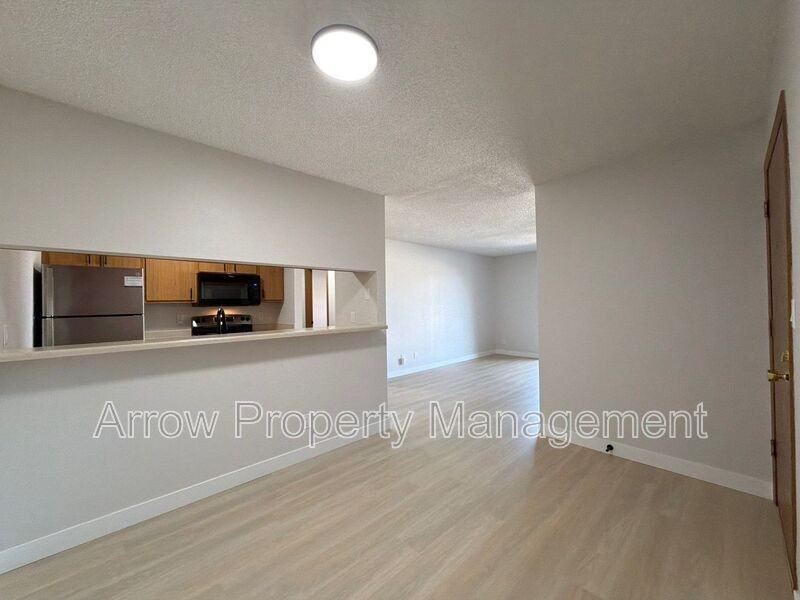 2344 N 44th St #22 - Photo 2 of 10