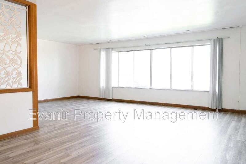 528 Heather Dr #1 - Photo 3 of 28