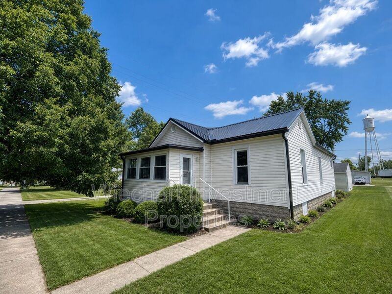 313 E Highland Ave - Photo 2 of 13