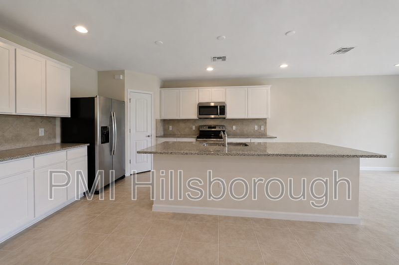 3916 N Maryland Ave - Photo 7 of 26