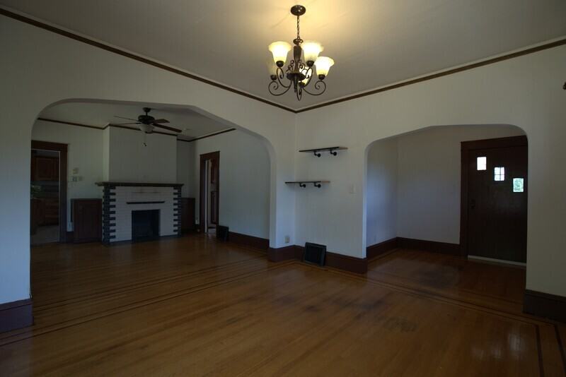 2406 E Columbia St - Photo 6 of 11