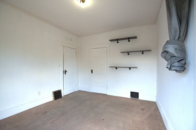 2406 E Columbia St - Photo 7 of 11