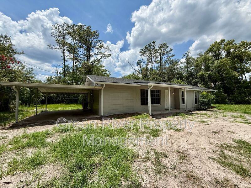 7398 Worthington Rd - Photo 2 of 36