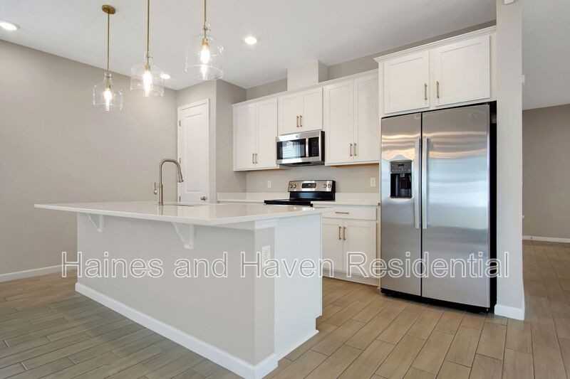 840 Blue Creek Dr - Photo 4 of 38