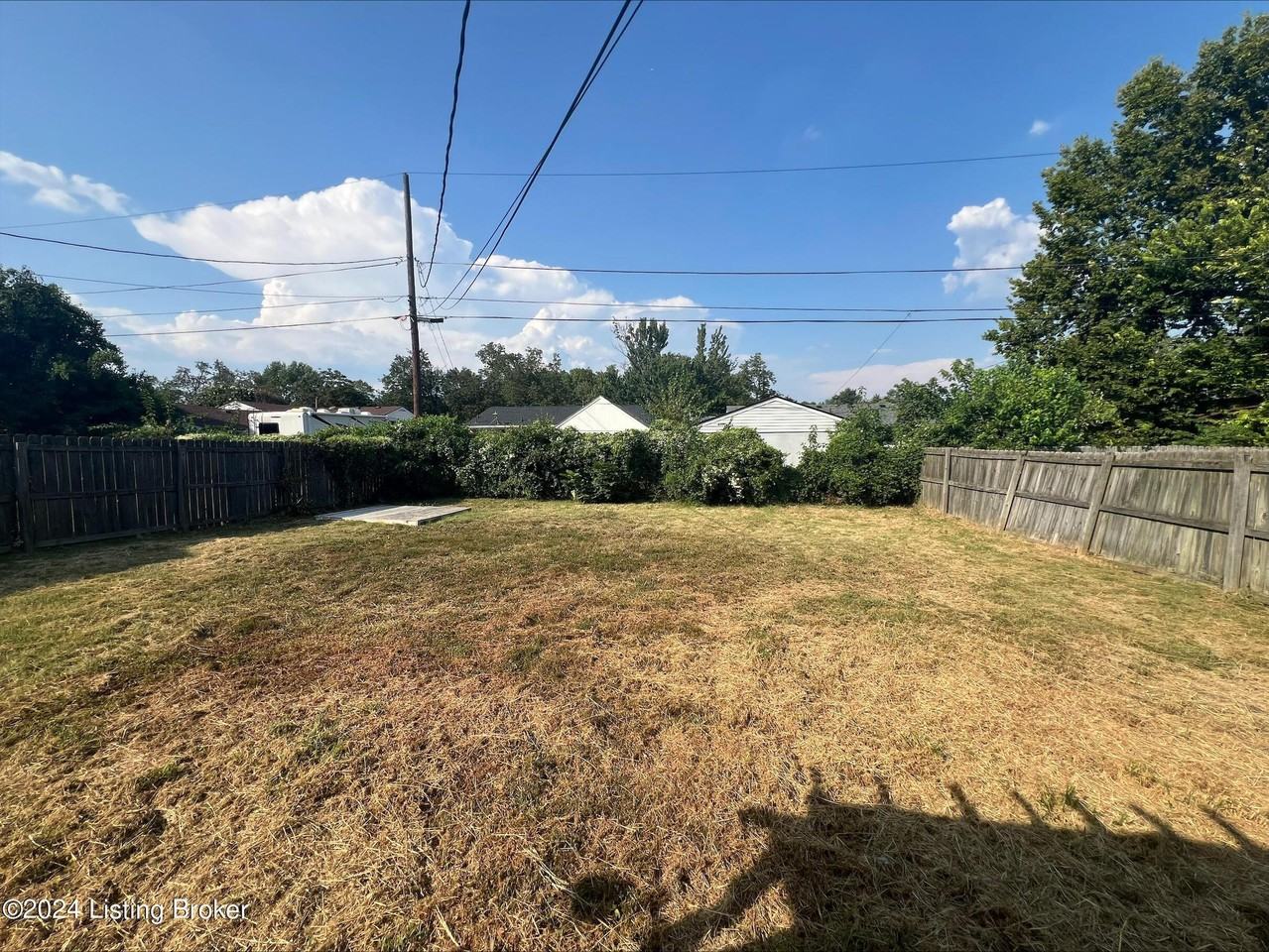 2307 Medford Lane - Photo 2 of 16