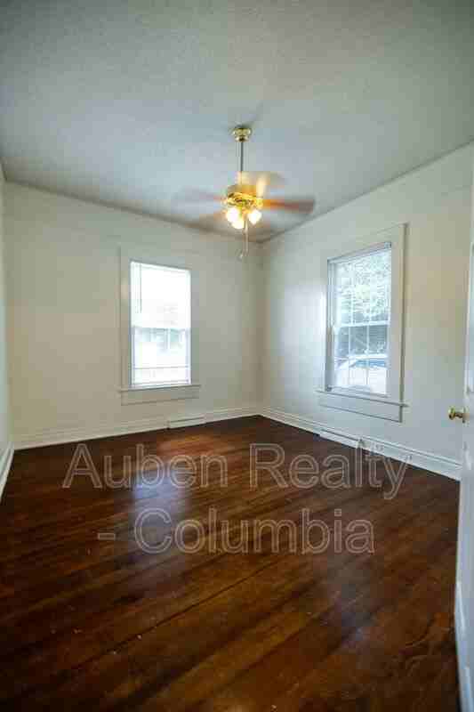 1112 Olympia Ave - Photo 3 of 18
