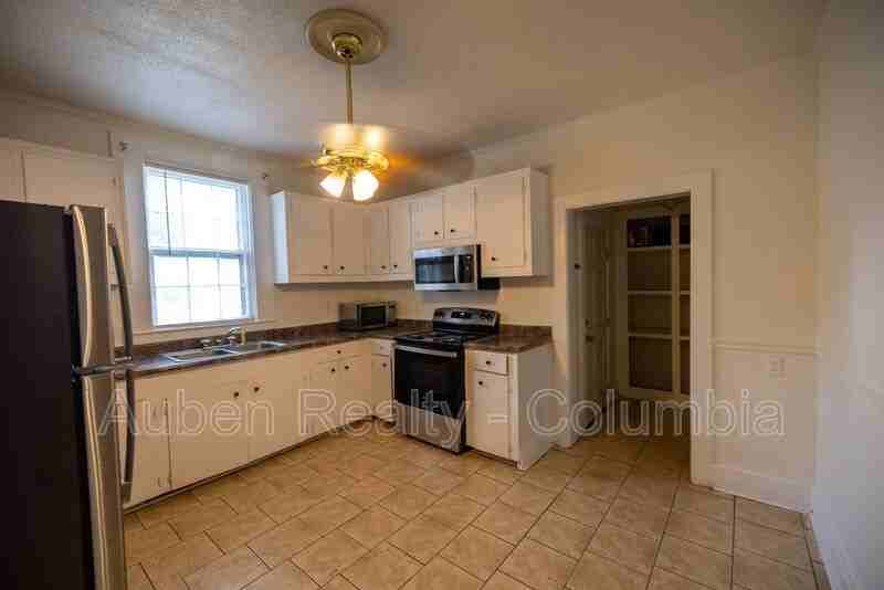 1112 Olympia Ave - Photo 5 of 18