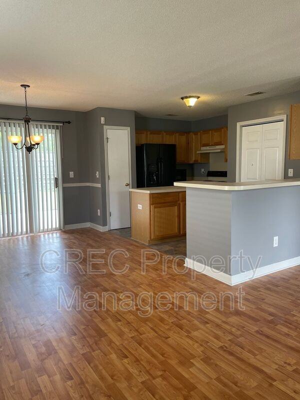 204 Two Pond Loop - Photo 5 of 17