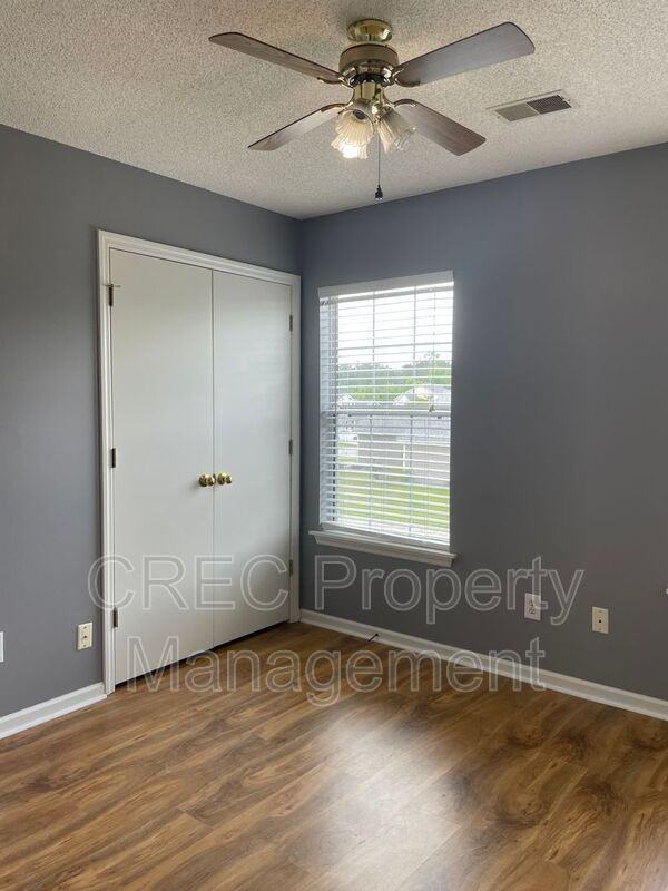 204 Two Pond Loop - Photo 7 of 17