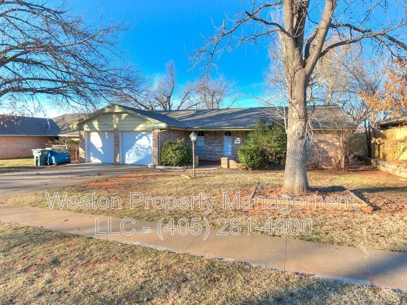 1011 Crown Dr - Photo 3 of 34