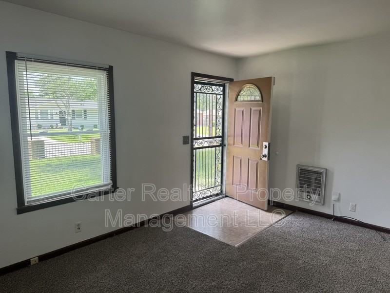 3828 Boatner Dr - Photo 5 of 13