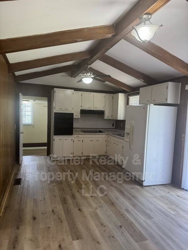 3004 Lytle Dr - Photo 4 of 20