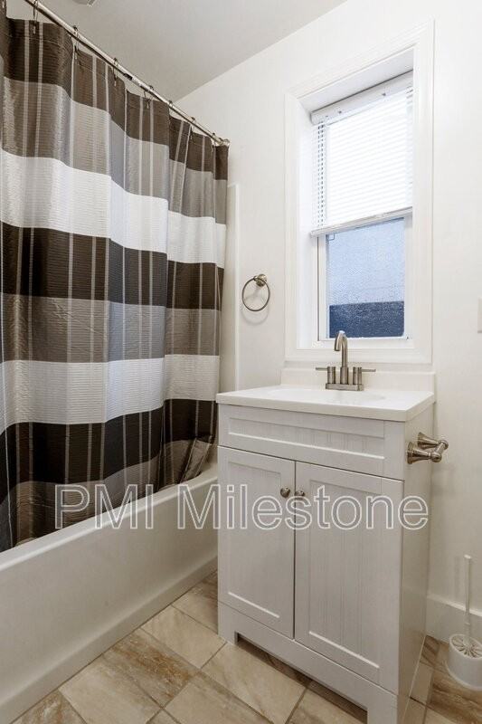 207 N Mulberry St - Photo 7 of 36