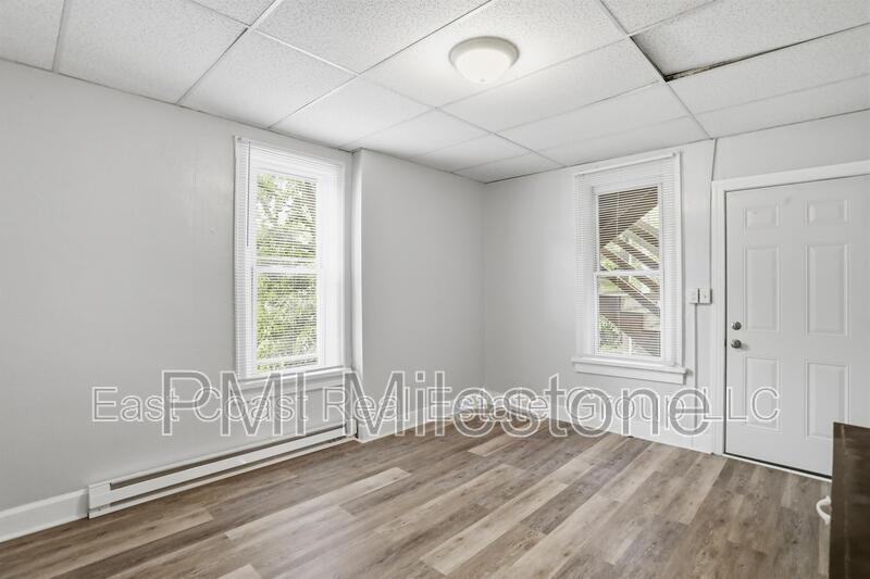 207 N Mulberry St #2 - Photo 5 of 31